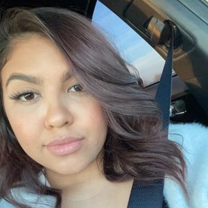 Meet your Posher, Abigail